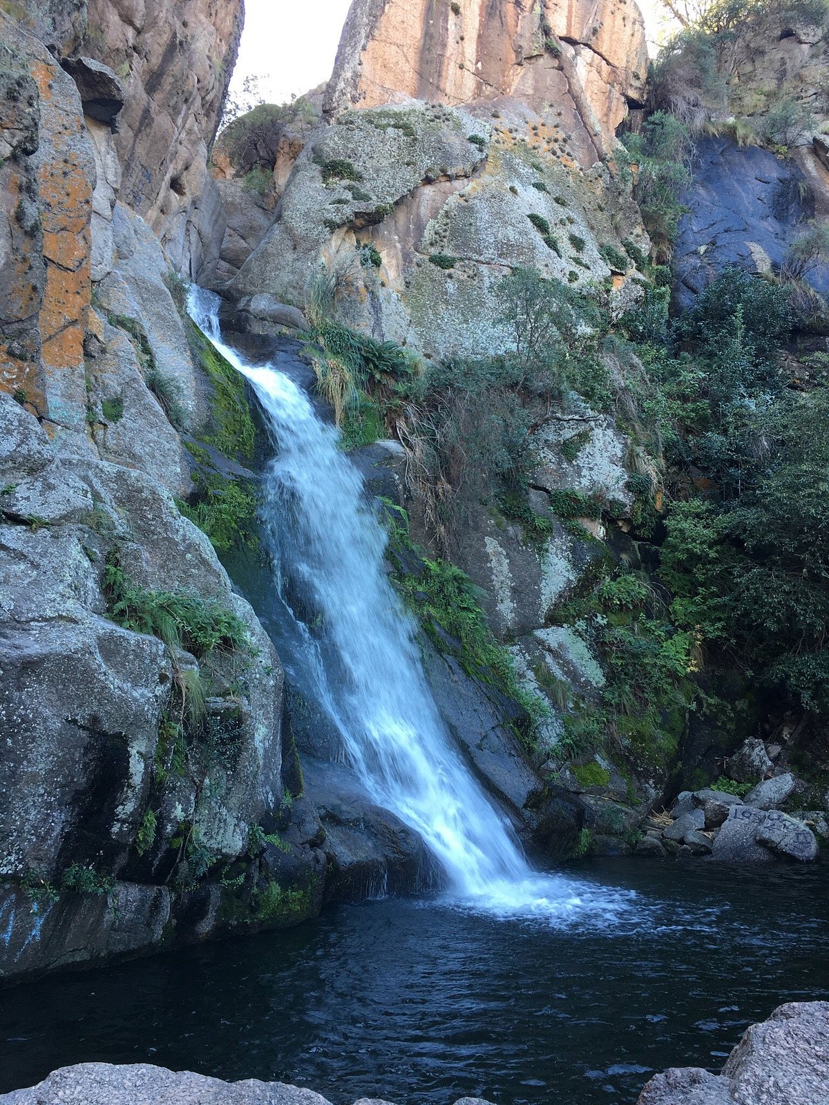 vista la cascada El Salto de la Moneda