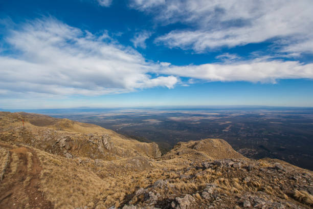 vista al horizonte desde lo alto de la montaña, San Luis